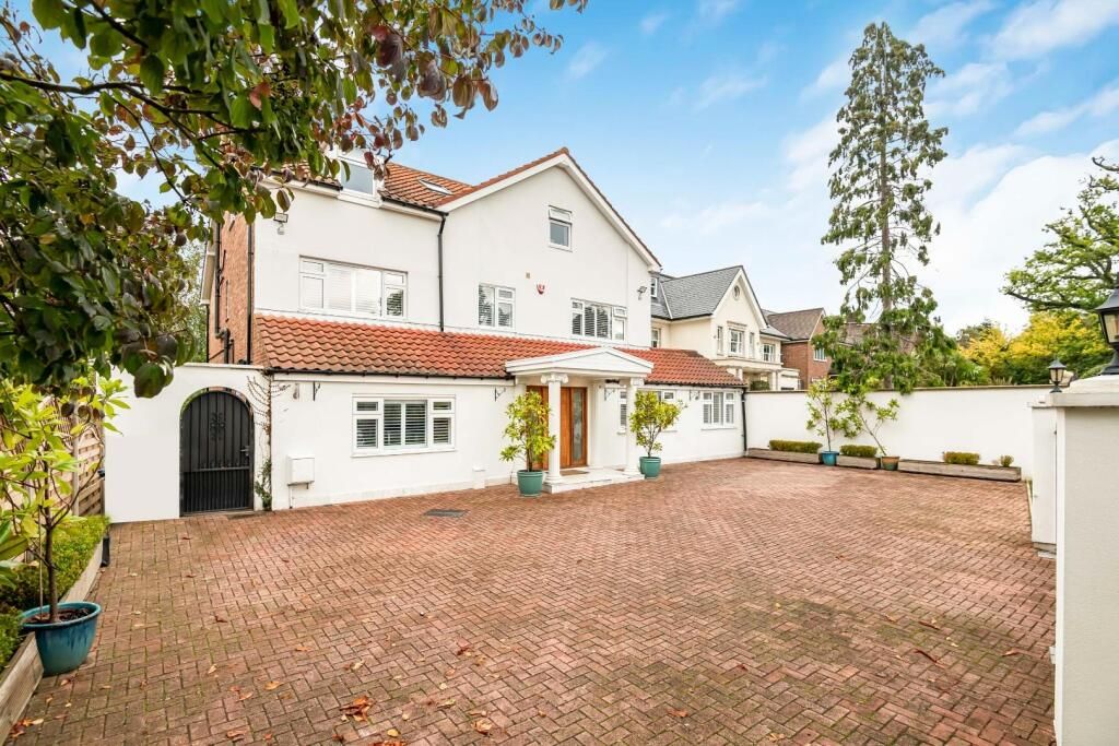 Property photo 1 of 49