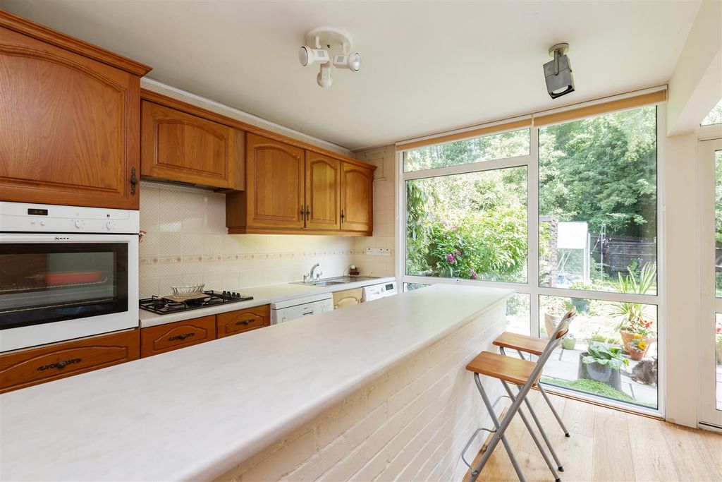 Property photo 2 of 12 Kitchen/Diner