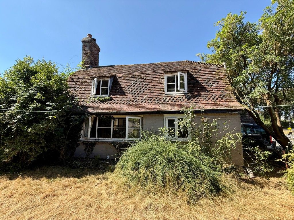 Property photo 1 of 12 Detached Cottage