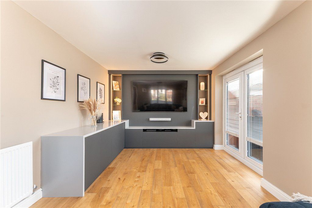 Property photo 3 of 30 Living Room