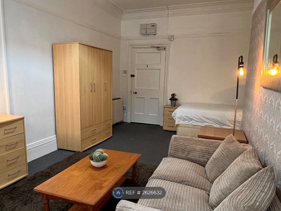 Property photo 2 of 9