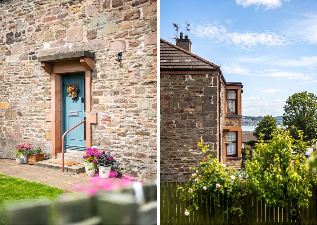 Property photo 2 of 18