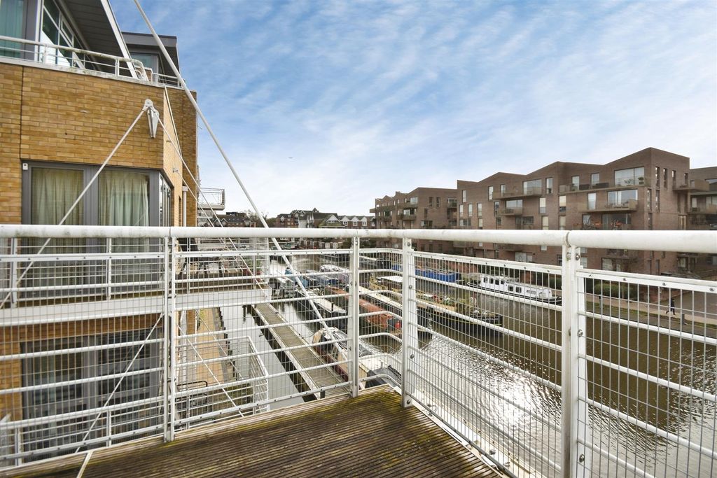 Additional image 13 of 2 bed flat for saleTallow Road, Brentford TW8