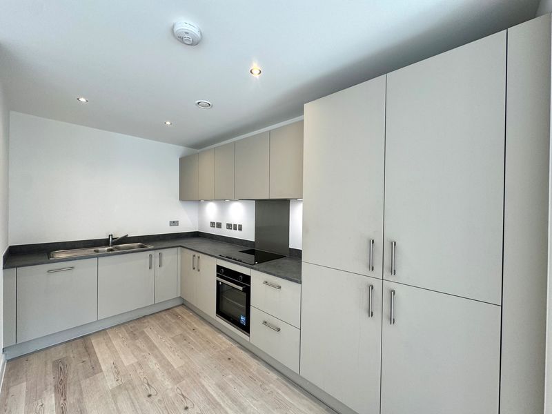 Property photo 2 of 8 Photo 7