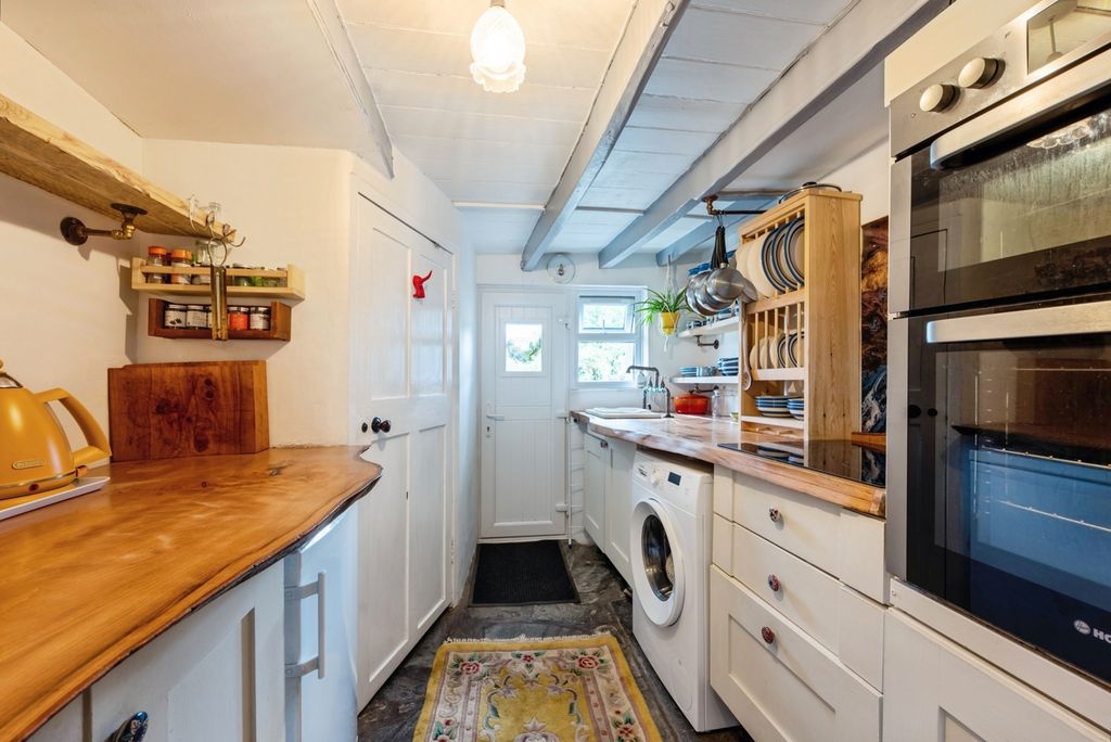 Property photo 2 of 15 Pbox-Img.Jpg