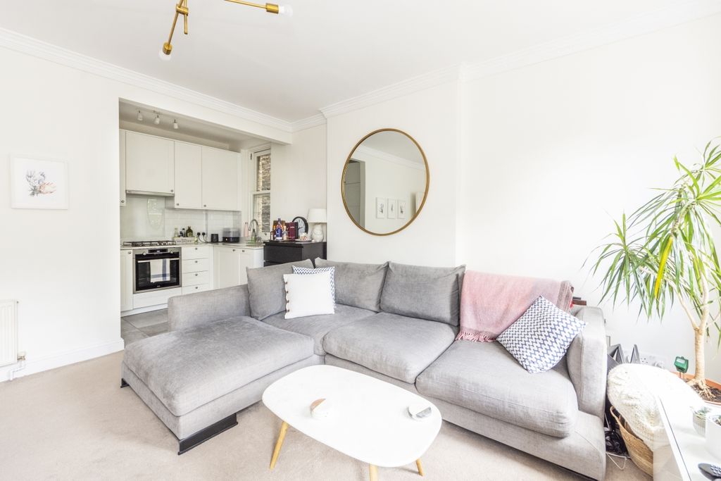 Property photo 3 of 9