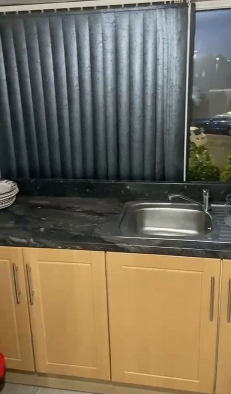 Property photo 2 of 5 Kitchen