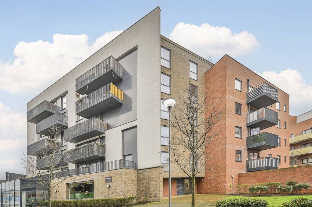 Property photo 2 of 11