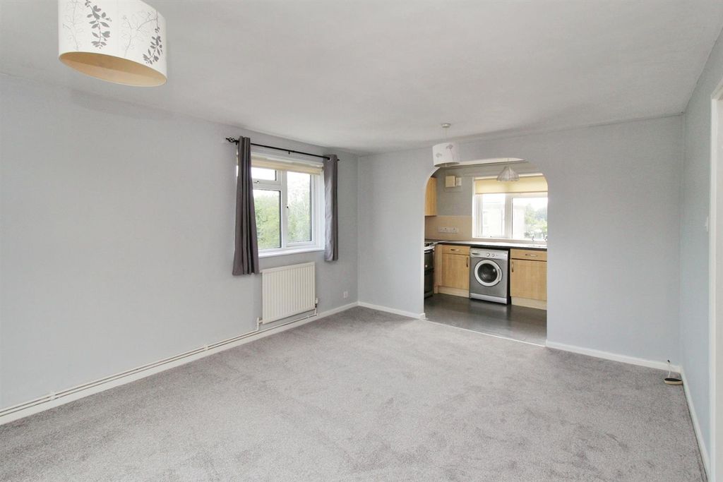 Property photo 3 of 10 Img_8373.Jpg