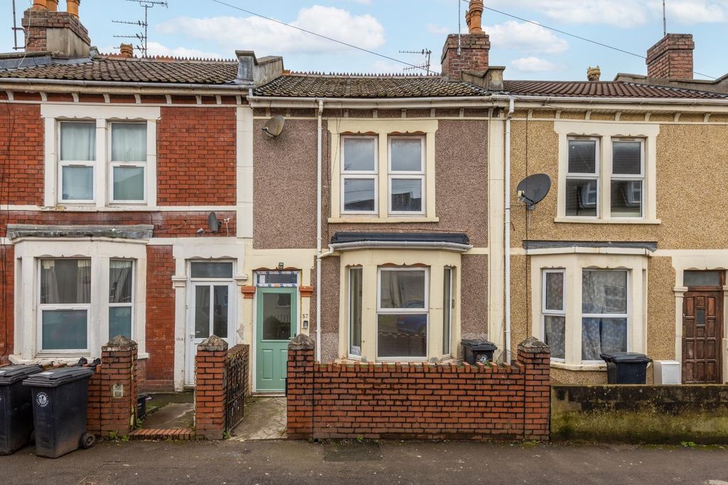 Property photo 2 of 25 57 All Hallows Road, Bs5 0Hw-1.Jpg