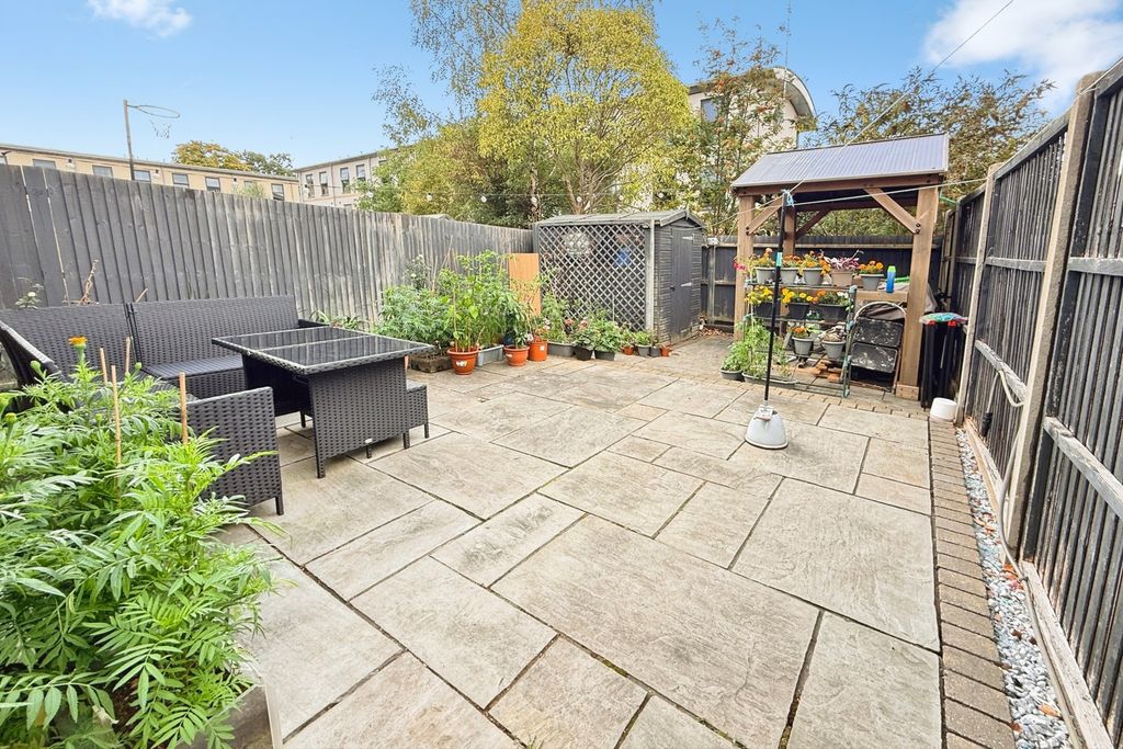 Property photo 2 of 15 Pbox-Img.Jpg