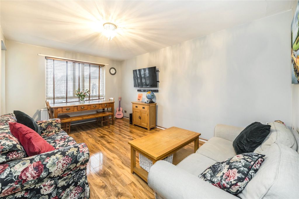 Property photo 2 of 10 Living Room