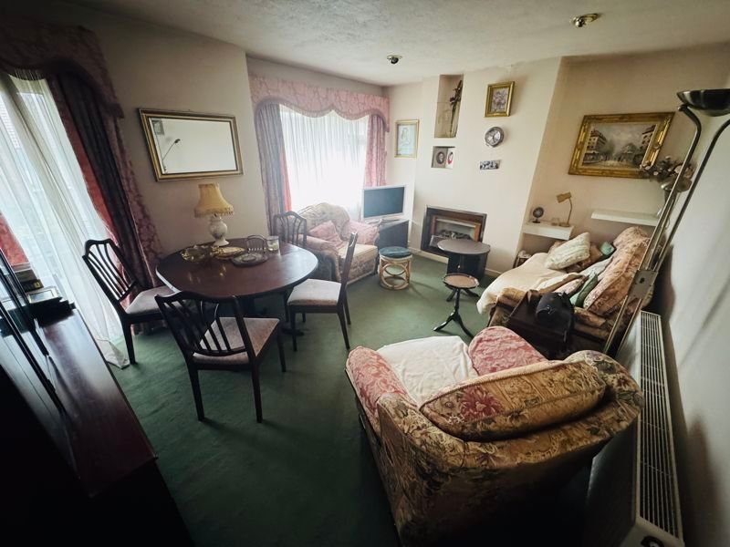 Property photo 3 of 8 Photo 3