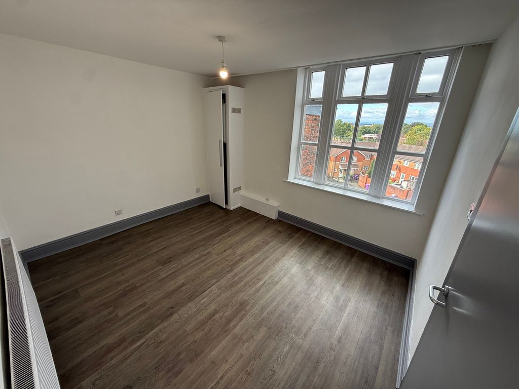 Property photo 1 of 3
