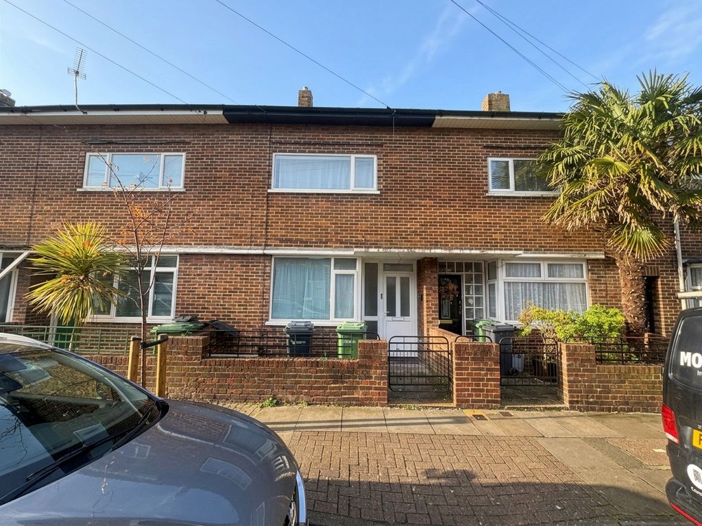 Property photo 1 of 11