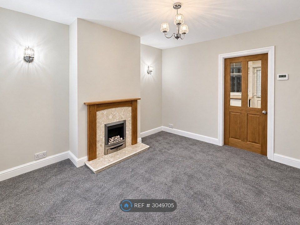 Property photo 2 of 13 Lounge