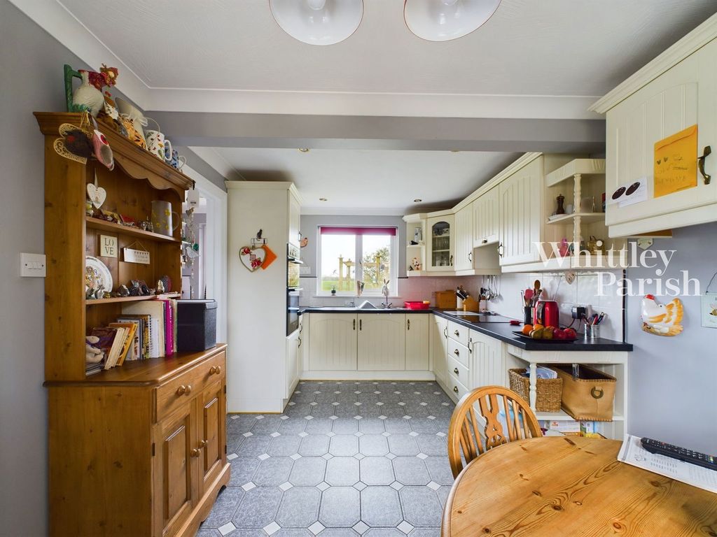 Property photo 2 of 30