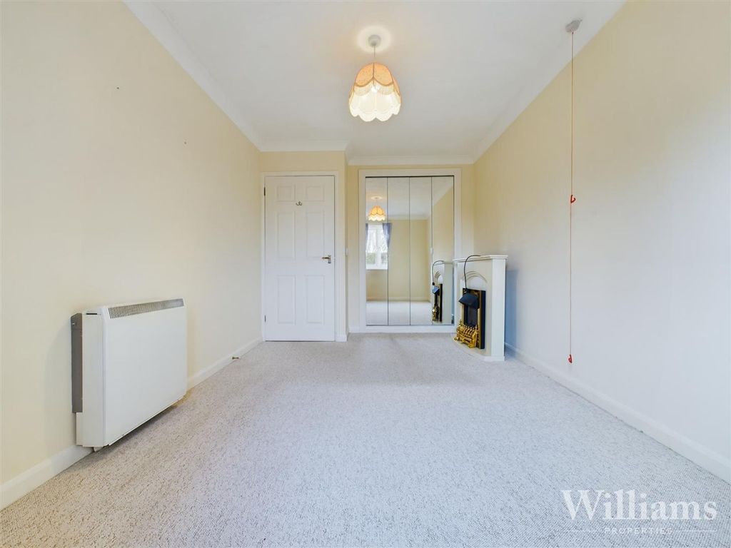 Property photo 3 of 9 Cam04950G0-Pr0004-Still004.Jpg