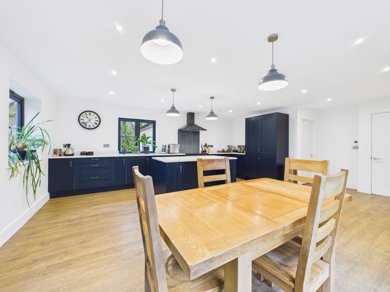 Property photo 2 of 14 Kitchen/Dining Room