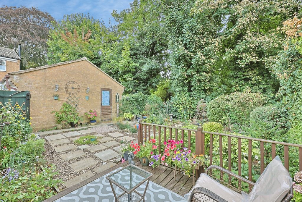 Property photo 2 of 20