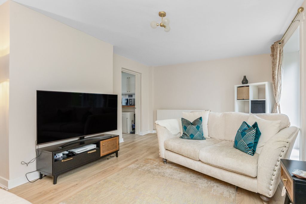 Property photo 3 of 13 Property Image 3