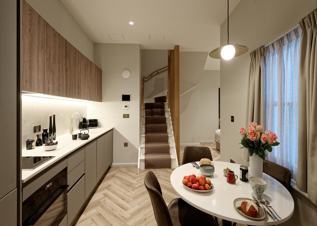 Property photo 1 of 6