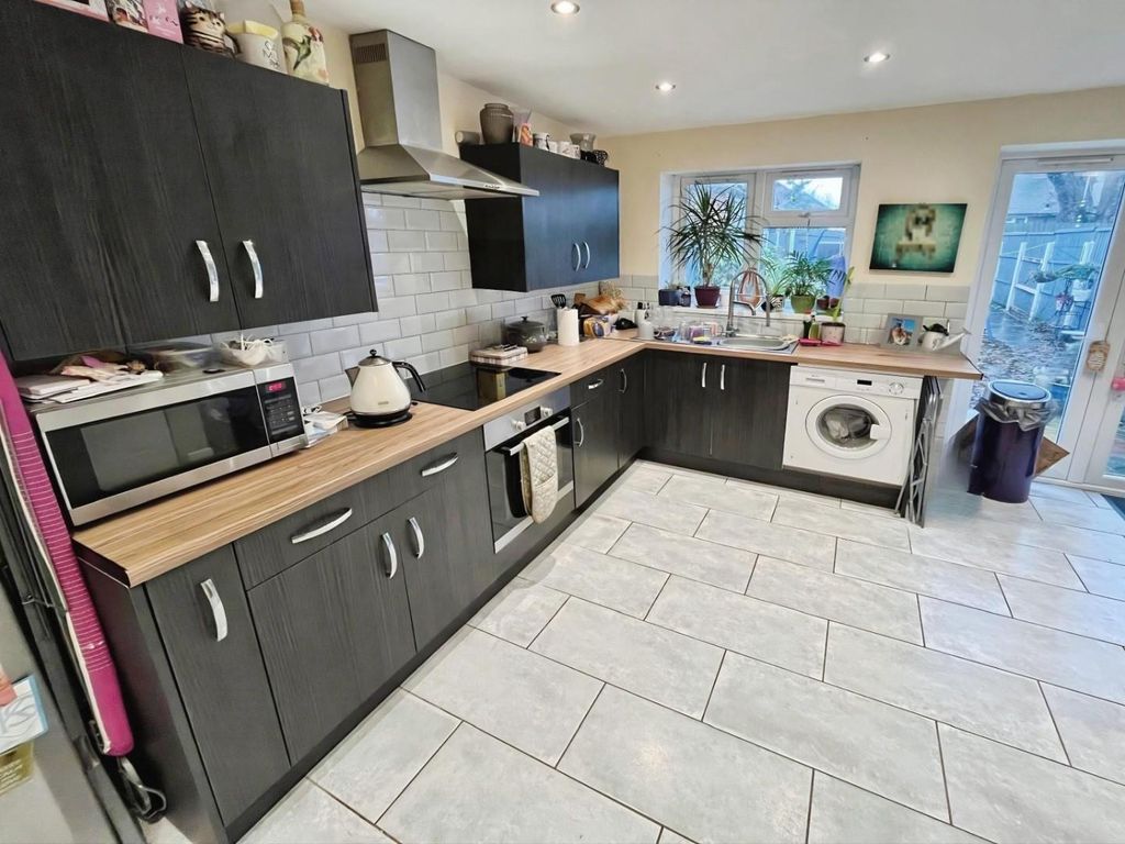 Property photo 3 of 12 User_Edited_Photo-9E32F52F_User-Edited-48F0Cafc-9c