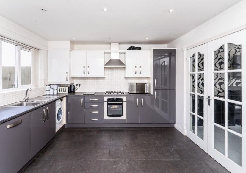 Property photo 2 of 8