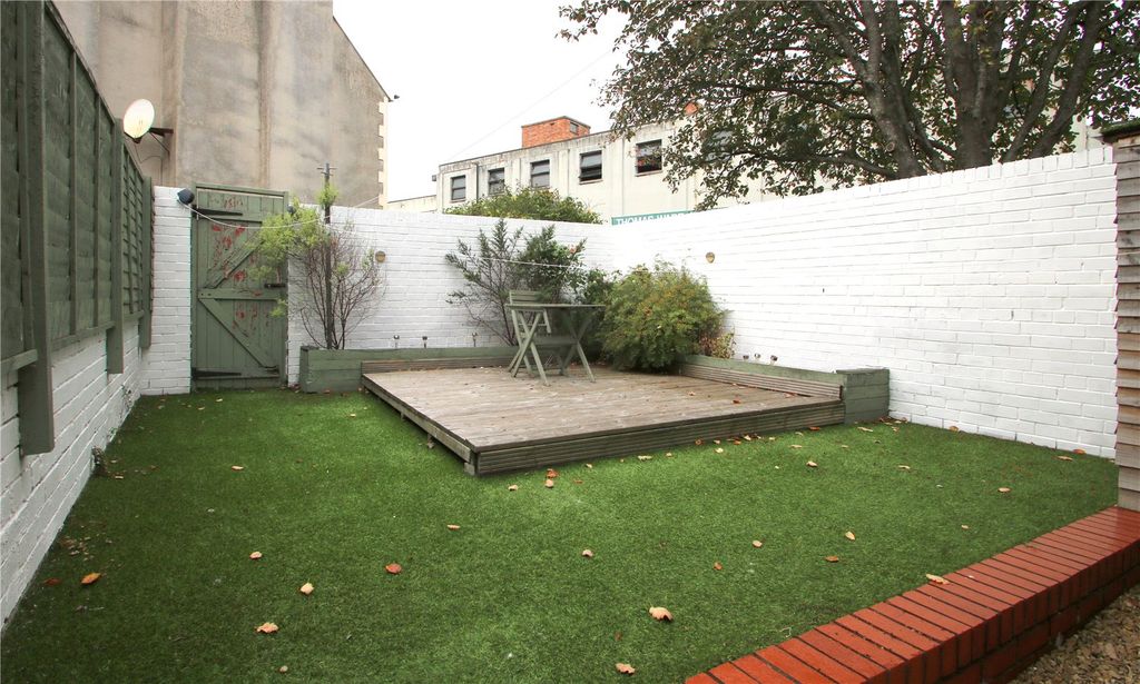 Property photo 2 of 7 Picture No. 08