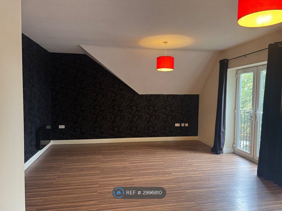 Property photo 3 of 7