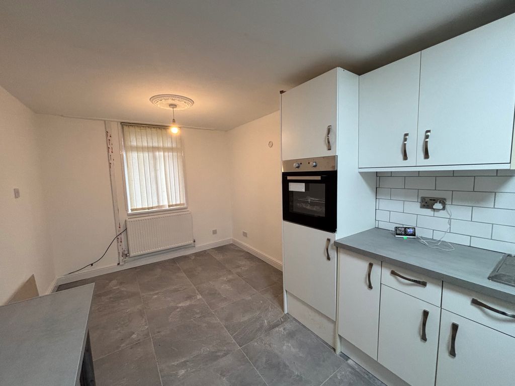 Property photo 3 of 16 Image