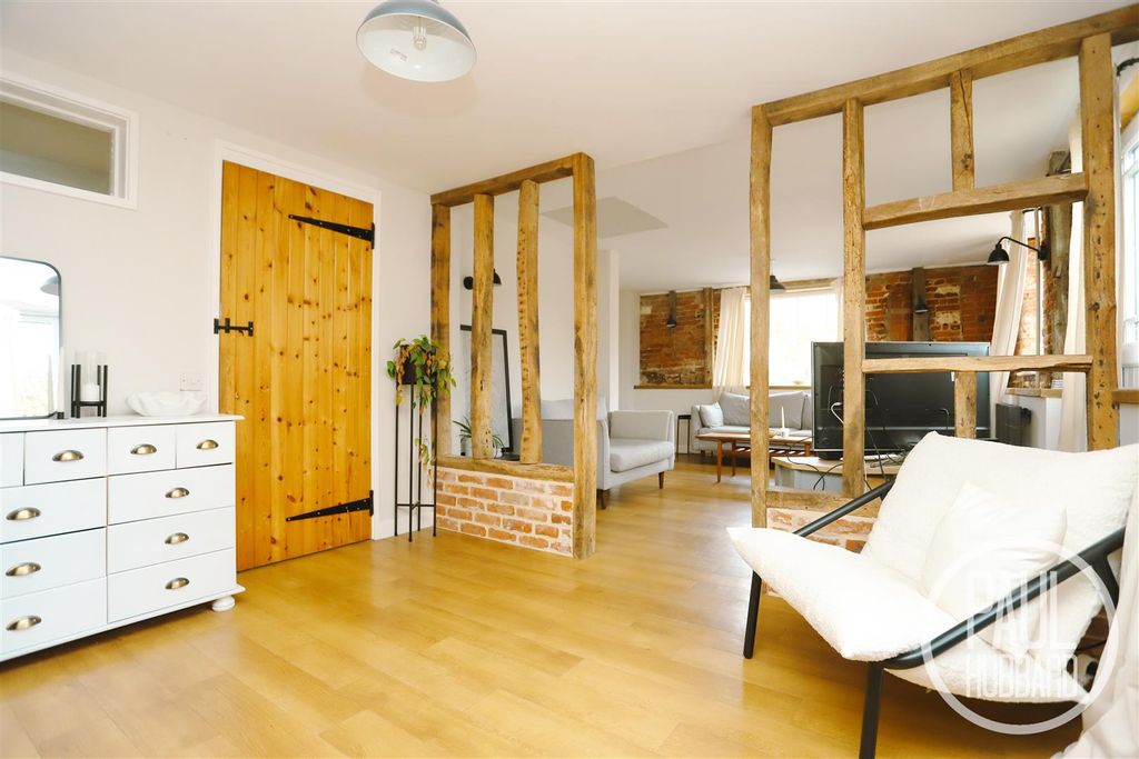 Property photo 2 of 31 Img_9833.Jpg