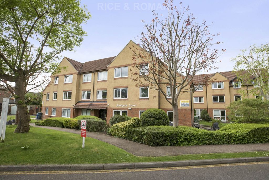 Property photo 1 of 6