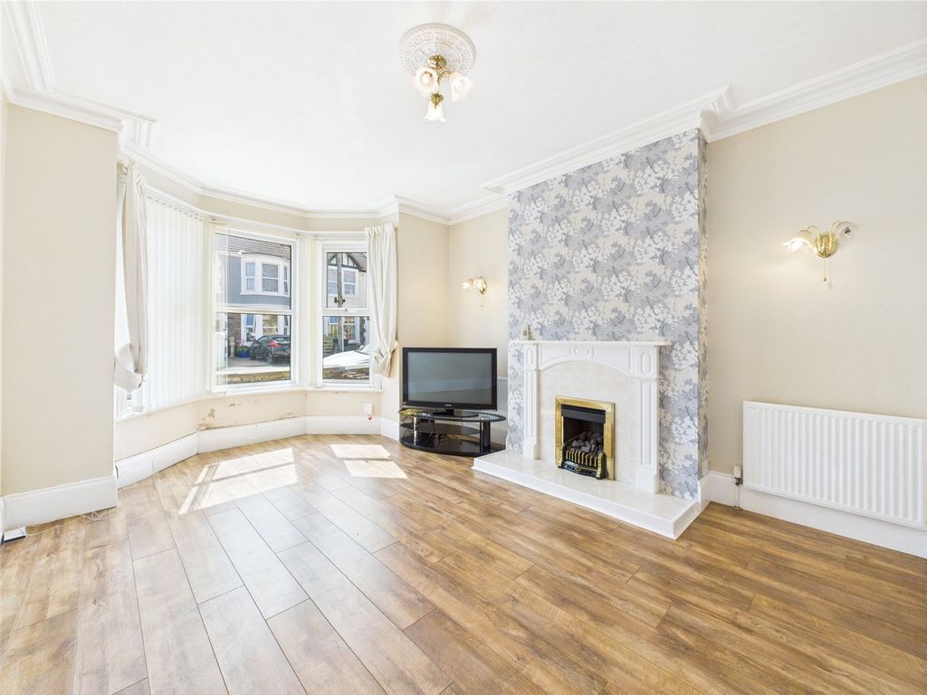Property photo 2 of 20 Picture No. 63