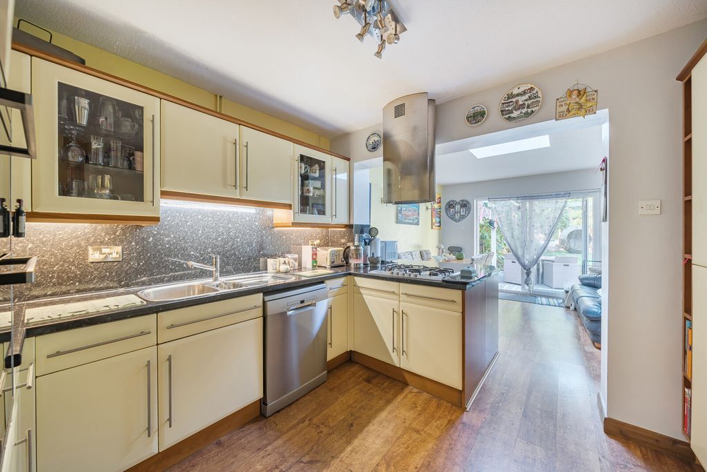 Property photo 2 of 16 Picture 2