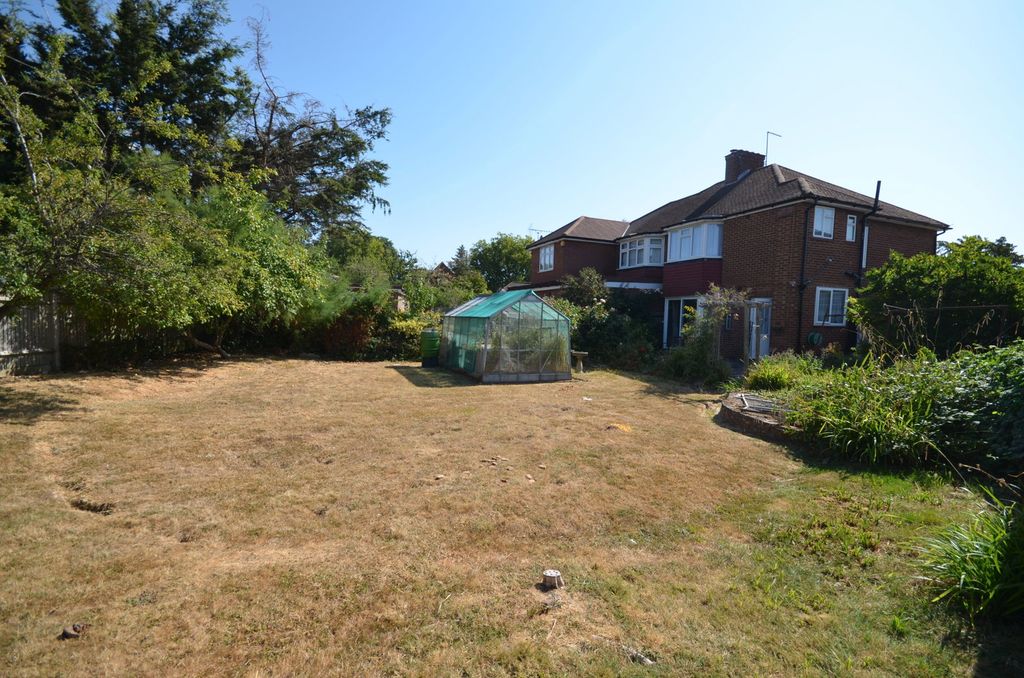 Property photo 3 of 18