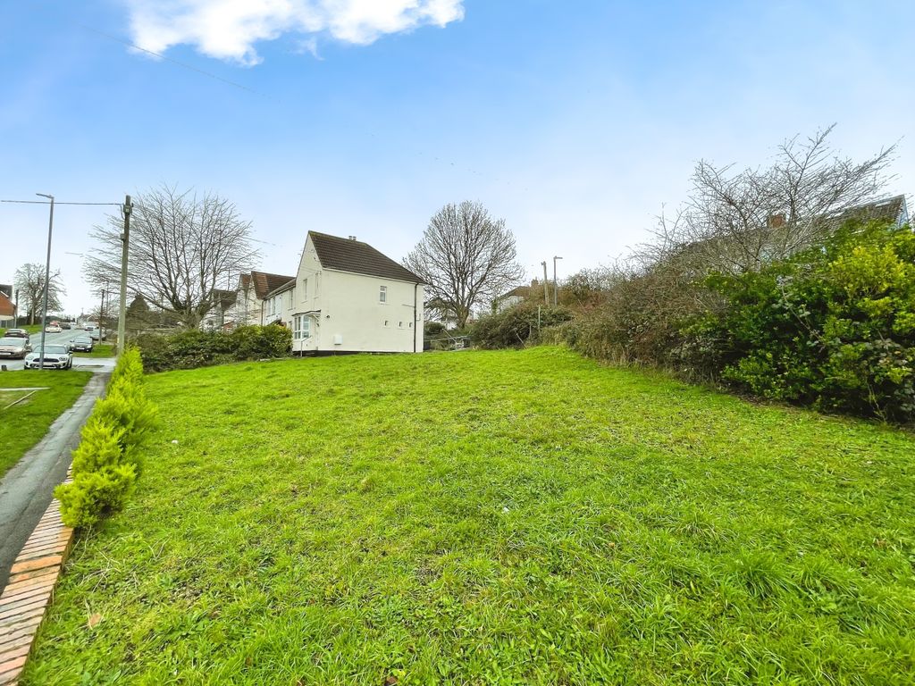 Property photo 1 of 13 Garden