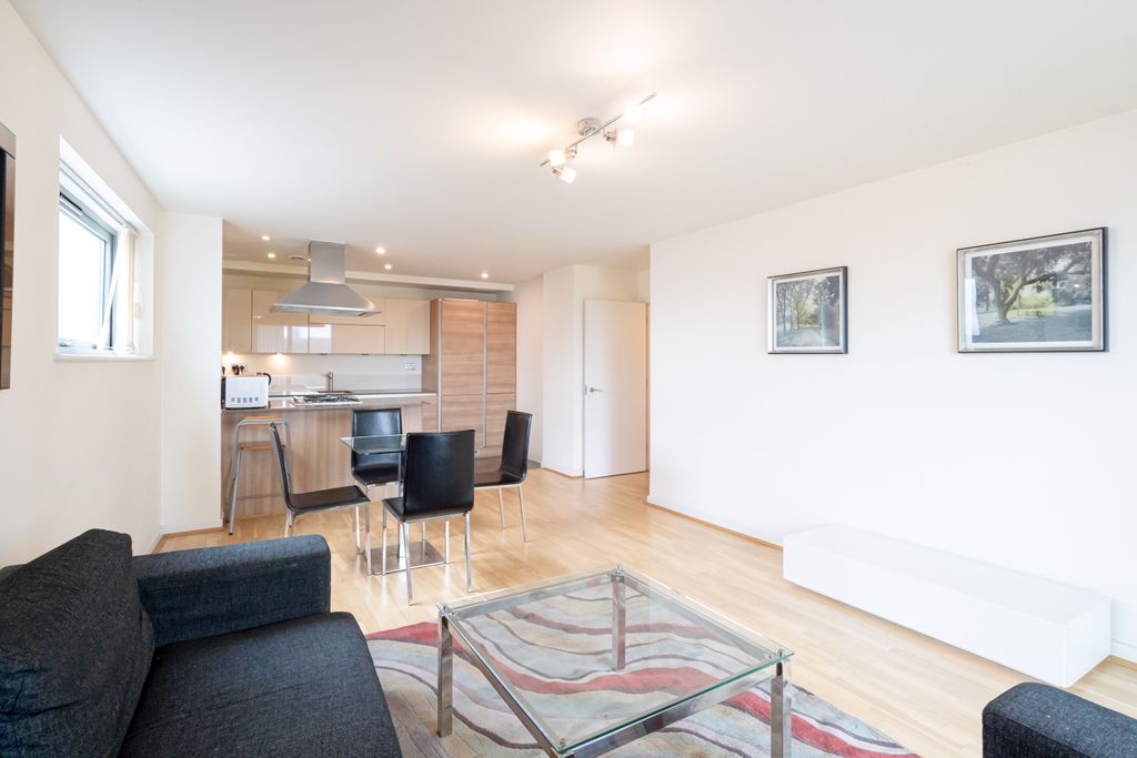 Property photo 2 of 10 Furnished