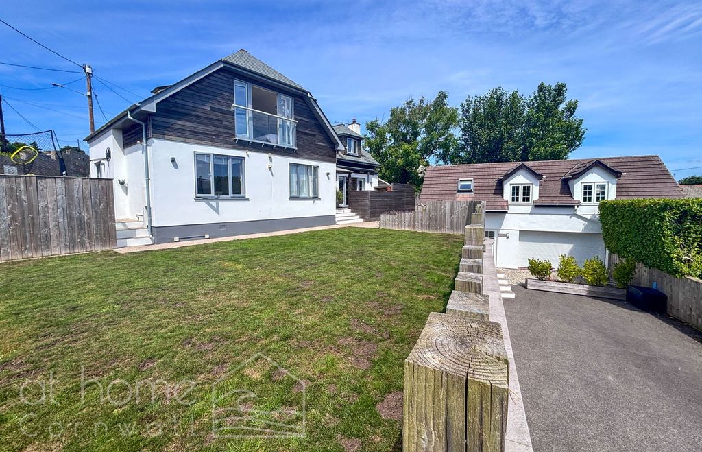 Property photo 3 of 99