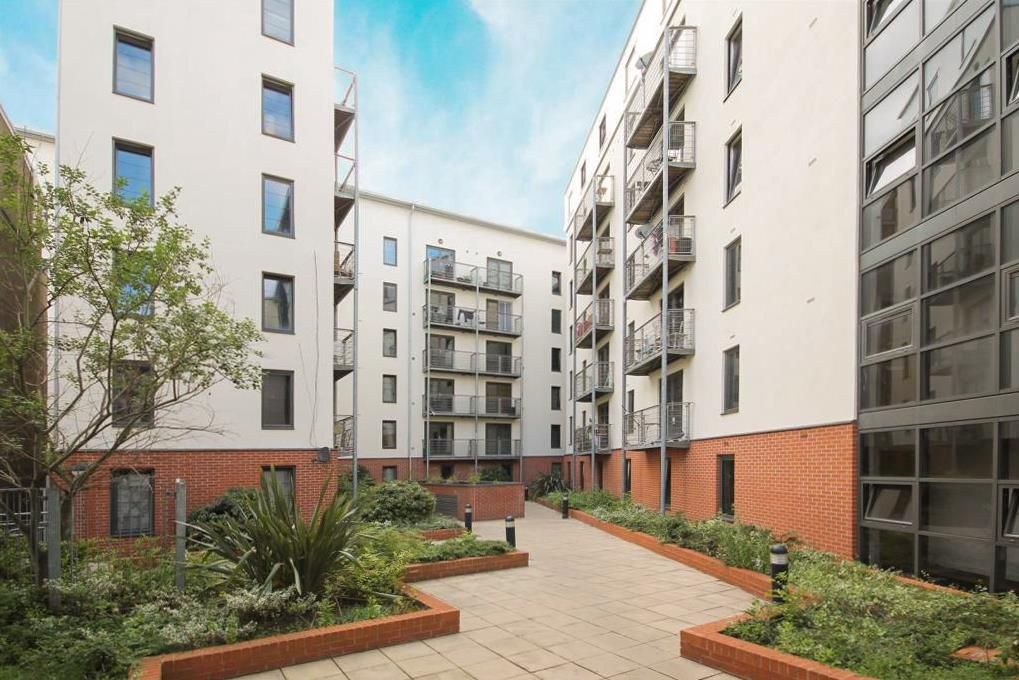 Property photo 1 of 10 28445_30767345_Img_00_0000