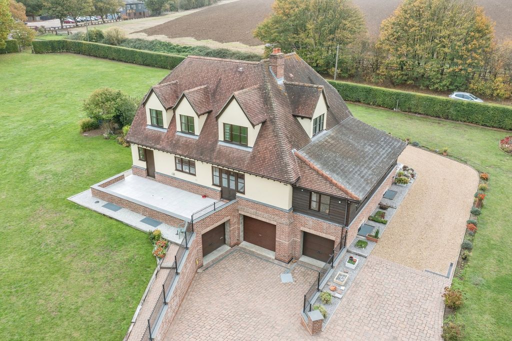 Property photo 1 of 22 Drone