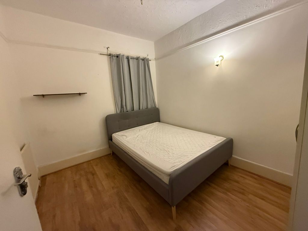 Property photo 1 of 3