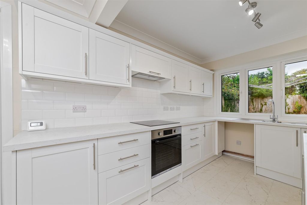 Property photo 2 of 27 39Newhousepark-26.Jpg