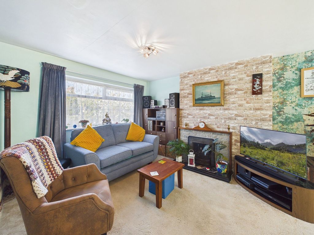 Property photo 3 of 17