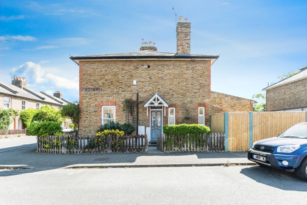 Property photo 1 of 16