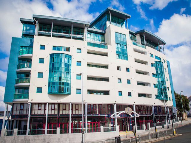 Property photo 1 of 12