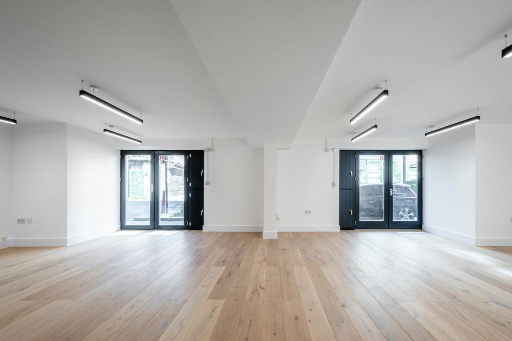 Property photo 3 of 13 Waterson St 8 2026 - 3.Jpg