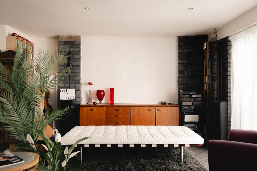 Property photo 2 of 30