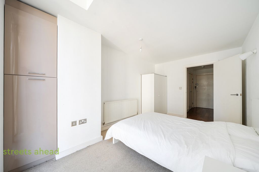 Property photo 2 of 20 147Aec52-216c-49d...