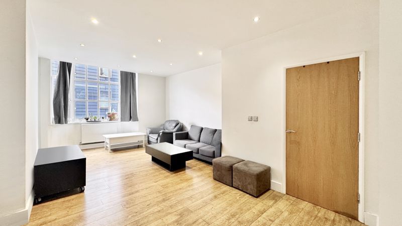 Property photo 2 of 9 Photo 7